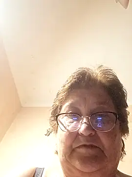 Snapshot of Katherine735 chatting on July 8, 2026, 8:31 pm Katherine735 online show from July 8, 2026, 8:31 pm