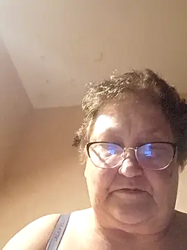 Katherine735 online show from May 14, 2026, 6:38 pm