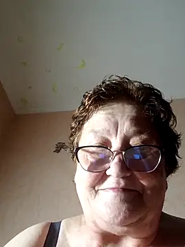 Snapshot of Katherine735 chatting on June 30, 2026, 9:04 pm Katherine735 online show from June 30, 2026, 9:04 pm
