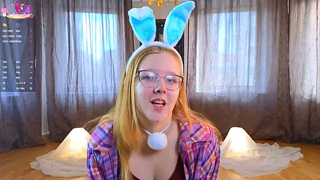 AlinaAldrete online show from October 25, 2025, 8:13 am