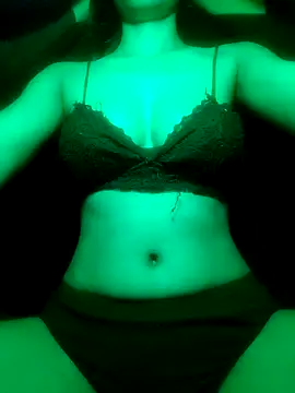 Jiya hott online show from March 22, 2026, 3:57 pm