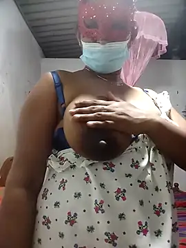 Snapshot of HarshiStar7 chatting on November 4, 2025, 1:37 pm HarshiStar7 online show from November 4, 2025, 1:37 pm