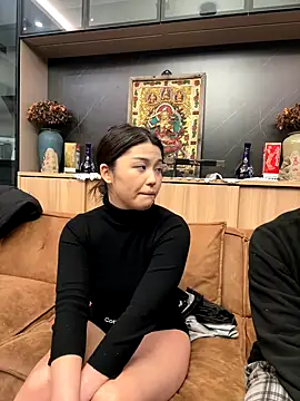 zhenzhen666 online show from November 12, 2025, 2:54 pm