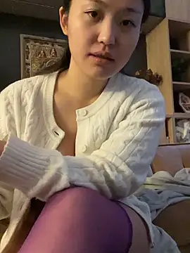 zhenzhen666 online show from October 21, 2025, 3:39 am