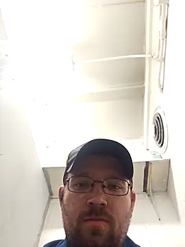 Snapshot of dakotafail92 chatting on October 17, 2025, 8:32 pm dakotafail92 online show from October 17, 2025, 8:32 pm