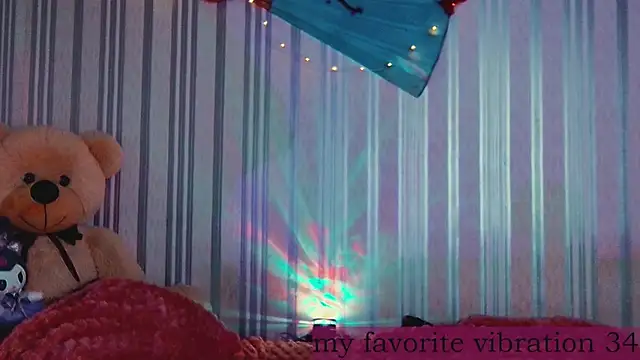 Snapshot of ArianaLight chatting on June 30, 2026, 5:02 pm ArianaLight online show from June 30, 2026, 5:02 pm