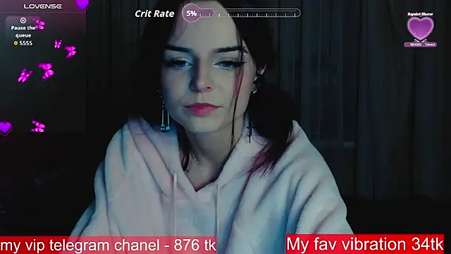 Snapshot of ArianaLight chatting on November 12, 2025, 4:44 pm ArianaLight online show from November 12, 2025, 4:44 pm