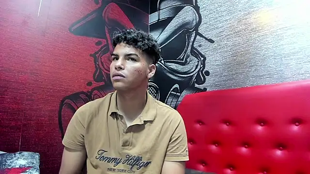 Snapshot of Alexxander_King chatting on October 11, 2025, 2:29 pm Alexxander King online show from October 11, 2025, 2:29 pm