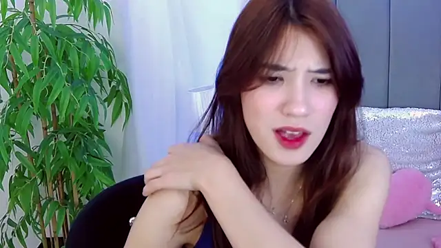 Snapshot of ArielLoove chatting on December 14, 2025, 1:17 pm ArielLoove online show from December 14, 2025, 1:17 pm