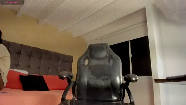 Snapshot of Kail_nil chatting on October 14, 2025, 7:58 pm Kail nil online show from October 14, 2025, 7:58 pm