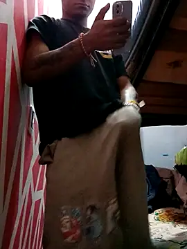 DuanValencia online show from November 13, 2025, 1:31 am