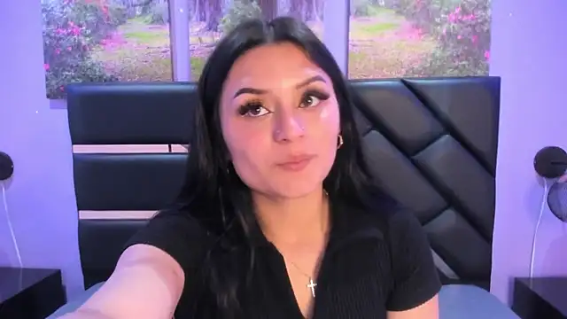 GAbrielaBotero online show from November 24, 2025, 7:47 pm