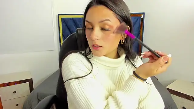 GAbrielaBotero online show from October 28, 2025, 11:42 am