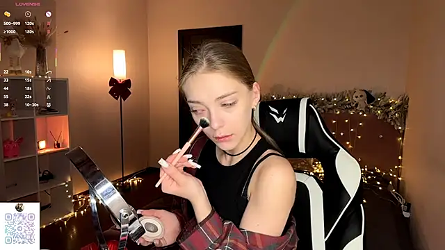 Snapshot of EvaPeace chatting on January 10, 2026, 7:09 pm EvaPeace online show from January 10, 2026, 7:09 pm