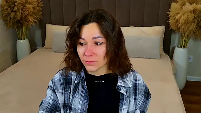 EdenSolis online show from March 28, 2026, 8:59 am