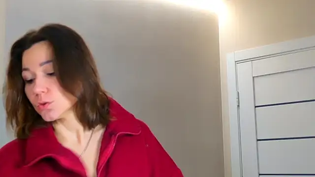 EdenSolis online show from February 18, 2026, 9:06 am