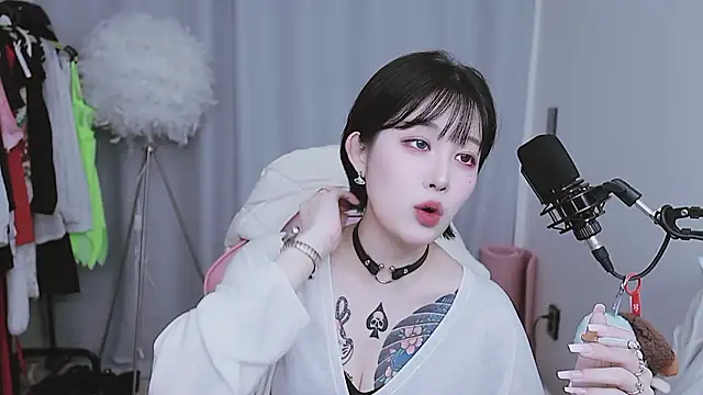 MISA 02 online show from May 4, 2026, 2:42 pm