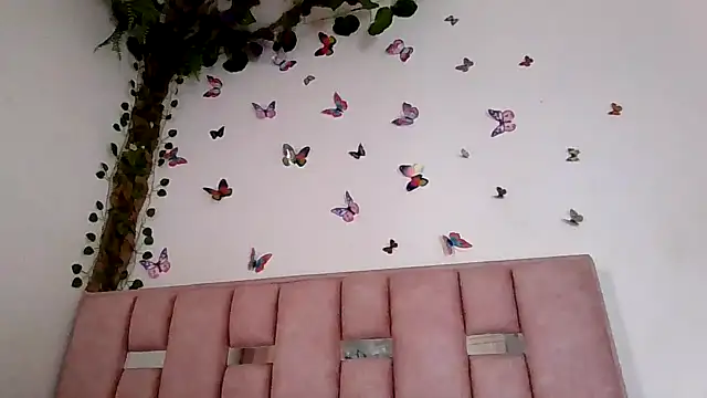 Snapshot of abby_moss_2 chatting on July 12, 2026, 9:15 pm abby moss 2 online show from July 12, 2026, 9:15 pm