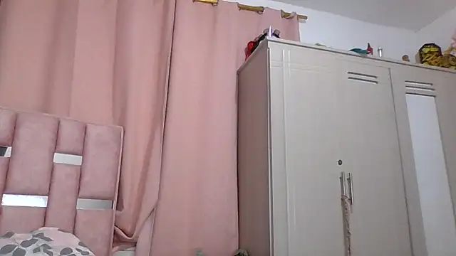 abby moss 2 online show from December 4, 2025, 9:30 am