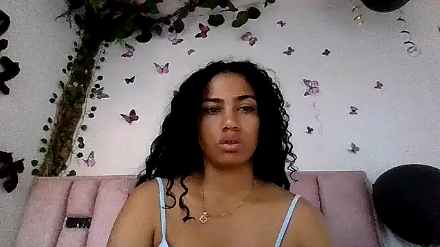 Snapshot of abby_moss_2 chatting on July 22, 2026, 12:07 pm abby moss 2 online show from July 22, 2026, 12:07 pm