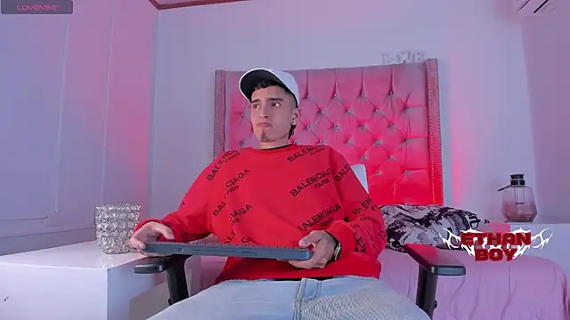 Ethan Boy  online show from December 2, 2025, 10:00 pm