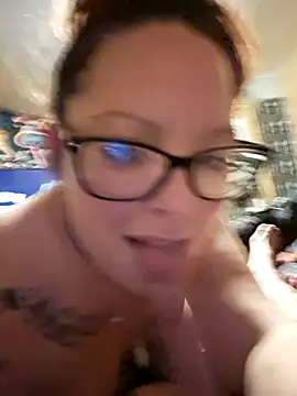 EdNEmSexyBlend online show from October 26, 2025, 5:30 am