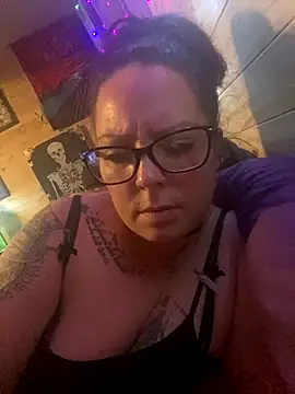 EdNEmSexyBlend online show from October 21, 2025, 5:40 am