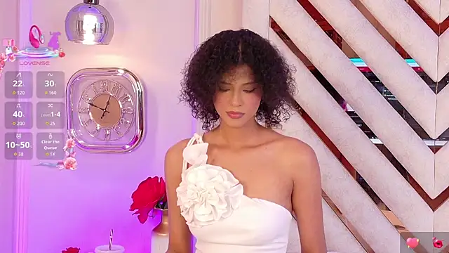 Snapshot of Lila-Rose chatting on November 27, 2025, 1:06 am Lila-Rose online show from November 27, 2025, 1:06 am