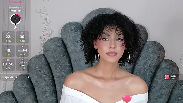 Snapshot of Lila-Rose chatting on October 27, 2025, 12:44 am Lila-Rose online show from October 27, 2025, 12:44 am