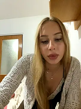 RemyStyles online show from October 26, 2025, 6:52 pm