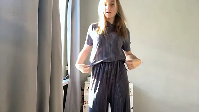 Snapshot of _petaI chatting on October 22, 2025, 6:02 am petaI online show from October 22, 2025, 6:02 am