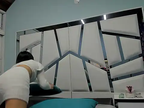 MiaHarper2 online show from December 15, 2025, 5:19 pm