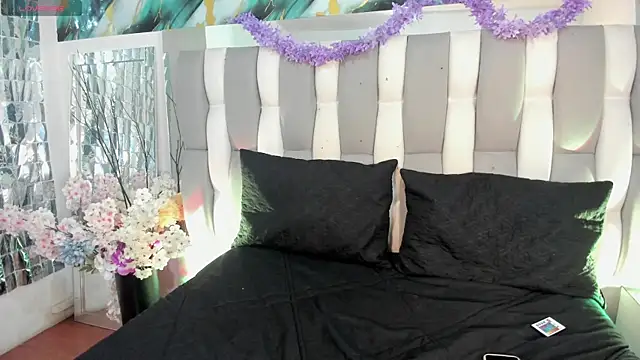 Barbieteeen online show from May 6, 2026, 8:35 pm