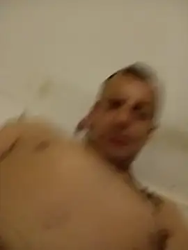 jjLARAY online show from October 17, 2025, 3:43 am