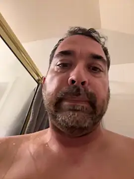 Snapshot of Fun_Time_Ron_2 chatting on October 15, 2025, 2:10 am Fun Time Ron 2 online show from October 15, 2025, 2:10 am