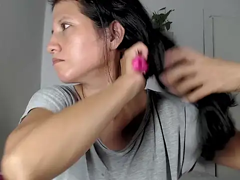 Snapshot of Renata_Rivas chatting on October 26, 2025, 5:19 am Renata Rivas online show from October 26, 2025, 5:19 am