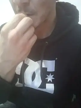 Snapshot of Graimito chatting on November 13, 2025, 8:07 am Graimito online show from November 13, 2025, 8:07 am