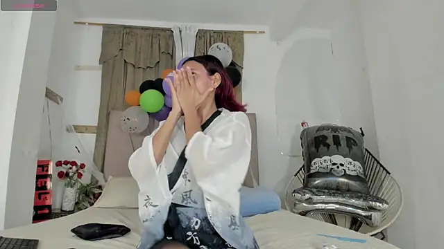 Snapshot of Nina_keller_ chatting on October 25, 2025, 11:49 pm Nina keller online show from October 25, 2025, 11:49 pm