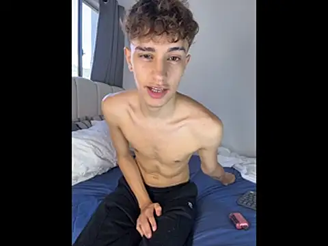 Snapshot of Douglas_Lux chatting on November 21, 2025, 9:14 pm Douglas Lux online show from November 21, 2025, 9:14 pm