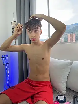 Snapshot of Douglas_Lux chatting on October 17, 2025, 9:27 pm Douglas Lux online show from October 17, 2025, 9:27 pm