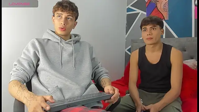 Snapshot of Douglas_Lux chatting on December 19, 2025, 8:00 pm Douglas Lux online show from December 19, 2025, 8:00 pm