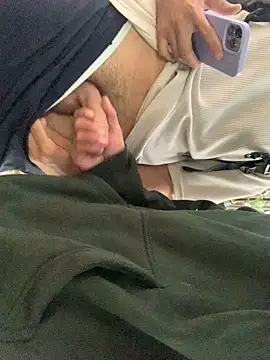 Snapshot of mirallesandbig chatting on October 22, 2025, 8:41 pm mirallesandbig online show from October 22, 2025, 8:41 pm