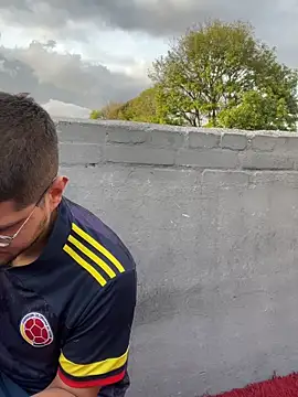 Snapshot of mirallesandbig chatting on October 20, 2025, 9:59 pm mirallesandbig online show from October 20, 2025, 9:59 pm