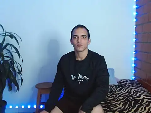 Snapshot of Maax3023 chatting on October 30, 2025, 4:48 pm Maax3023 online show from October 30, 2025, 4:48 pm