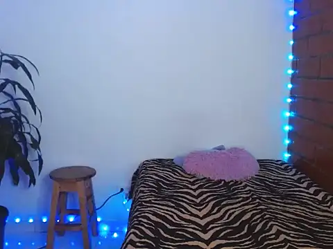 Snapshot of Maax3023 chatting on October 26, 2025, 2:06 pm Maax3023 online show from October 26, 2025, 2:06 pm