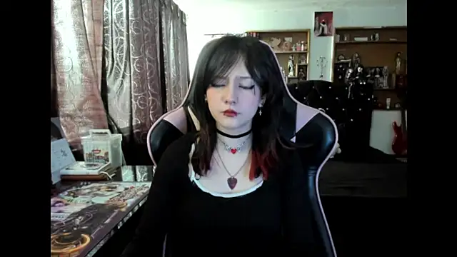 Snapshot of Maki_Zein_ chatting on November 6, 2025, 4:22 pm Maki Zein online show from November 6, 2025, 4:22 pm