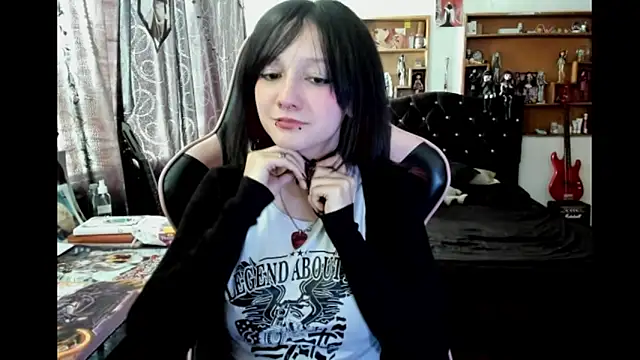 Snapshot of Maki_Zein_ chatting on March 11, 2026, 8:36 pm Maki Zein online show from March 11, 2026, 8:36 pm