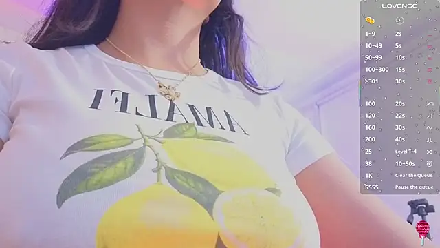 Snapshot of MARIANA_TAY1 chatting on June 15, 2026, 3:07 am MARIANA TAY1 online show from June 15, 2026, 3:07 am