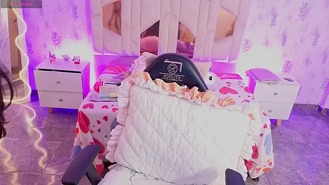 MARIANA TAY1 online show from May 2, 2026, 3:01 am