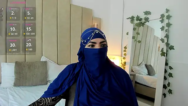  naylaa  online show from February 11, 2026, 3:39 am